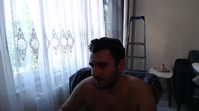 handsomeee04 online show from 07/15/26, 03:39