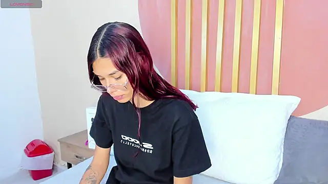 Nicole Angels  online show from 09/17/25, 07:59