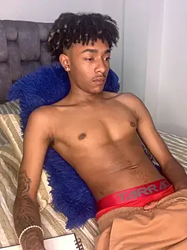 Snapshot of Boy_cock18 chatting on 03/18/25, 01:32 Boy cock18 online show from 03/18/25, 01:32
