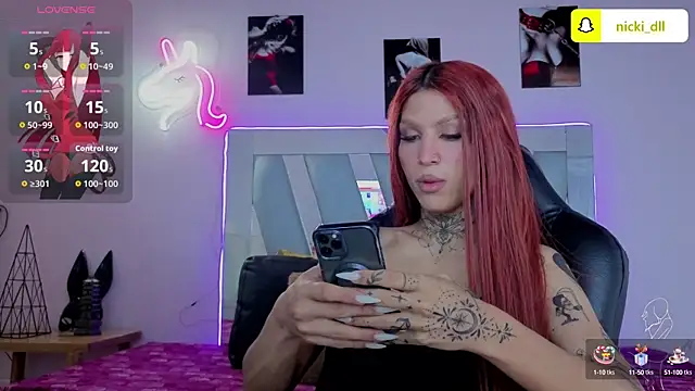 Snapshot of supradoll chatting on 09/19/25, 11:44 supradoll online show from 09/19/25, 11:44