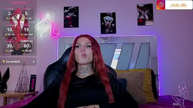 Snapshot of supradoll chatting on 10/21/25, 06:19 supradoll online show from 10/21/25, 06:19