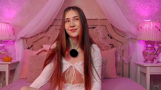 SashaMeow online show from 10/19/25, 03:34