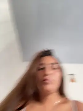 Snapshot of Sara_Smitthh6 chatting on 11/18/25, 08:24 Sara Smitthh6 online show from 11/18/25, 08:24