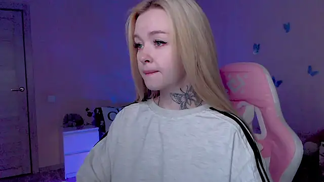 Snapshot of Naughty_Mable chatting on 05/09/26, 12:49 Naughty Mable online show from 05/09/26, 12:49