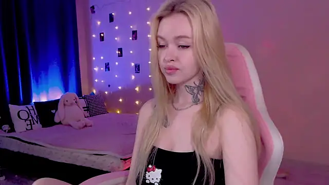 Snapshot of Naughty_Mable chatting on 05/22/26, 12:40 Naughty Mable online show from 05/22/26, 12:40