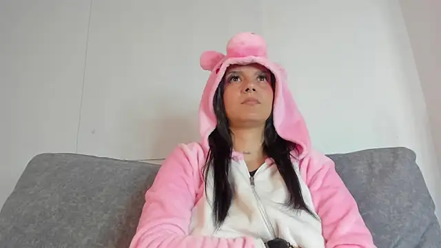 Abril jones10 online show from 02/20/25, 10:05