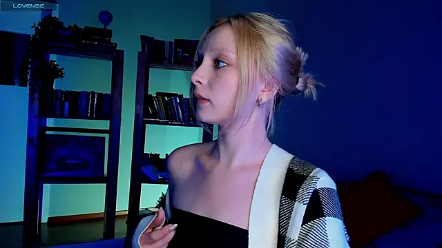 Snapshot of forget_me_not_eve chatting on 03/14/25, 08:38 forget me not eve online show from 03/14/25, 08:38