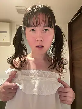 Snapshot of catianya chatting on 09/27/25, 12:26 catianya online show from 09/27/25, 12:26