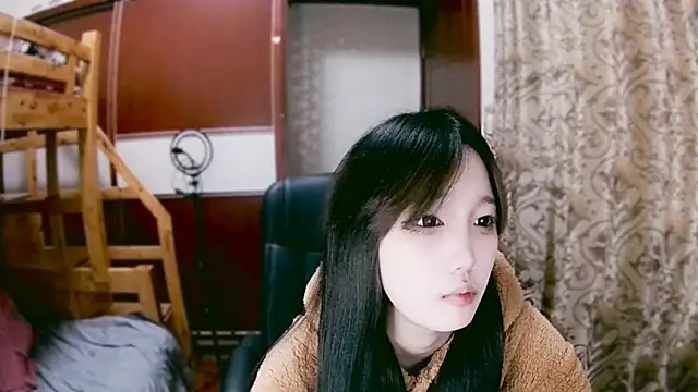 lulu-2002 online show from 01/06/25, 12:46