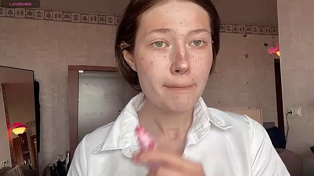 eva varnerr online show from 04/18/26, 11:36