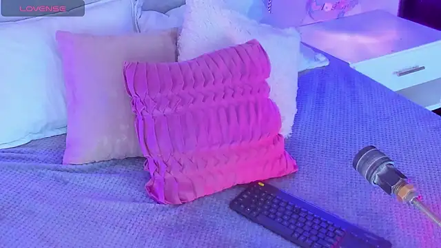 Snapshot of Iliy__ chatting on 02/20/25, 02:46 Iliy online show from 02/20/25, 02:46