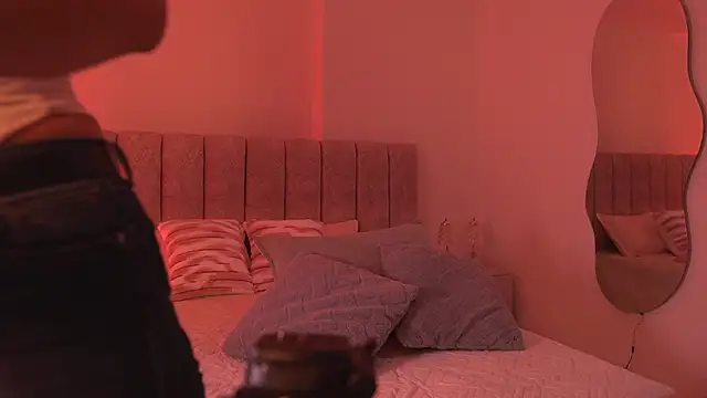 Snapshot of sam_lewins chatting on 11/07/25, 07:25 sam lewins online show from 11/07/25, 07:25