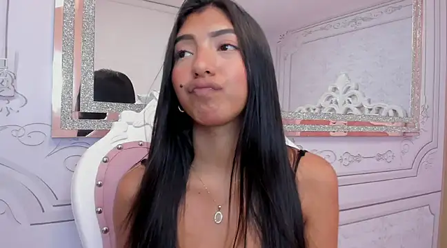 Daphne Fox  online show from 03/08/25, 09:17