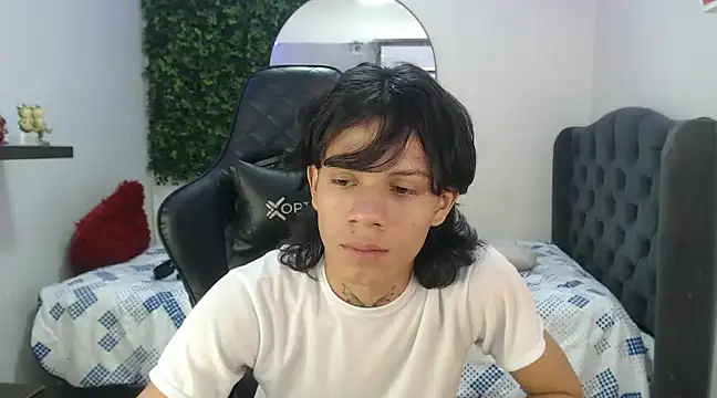 andy dan18 online show from 01/31/25, 02:28