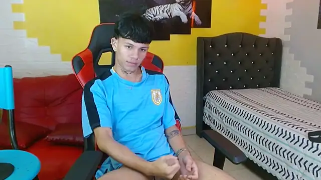 andy dan18 online show from 11/04/25, 02:16