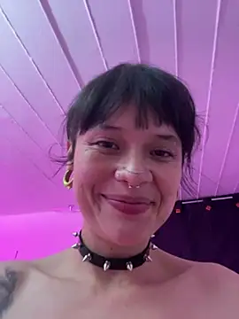 Snapshot of rousstattoo chatting on 01/21/25, 06:22 rousstattoo online show from 01/21/25, 06:22