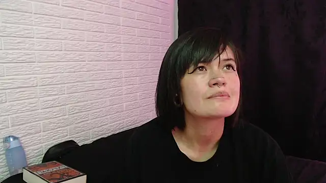 Snapshot of rousstattoo chatting on 03/08/25, 07:38 rousstattoo online show from 03/08/25, 07:38