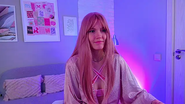 Snapshot of NellieLoyns chatting on 02/04/25, 04:08 NellieLoyns online show from 02/04/25, 04:08