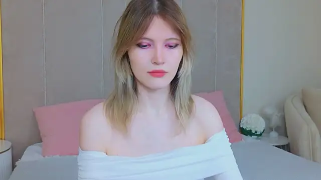 NellieLoyns online show from 07/31/26, 05:12