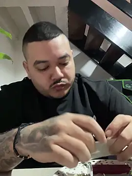 El Titan1998 online show from 01/18/25, 01:29