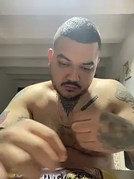 El Titan1998 online show from 03/04/25, 12:22