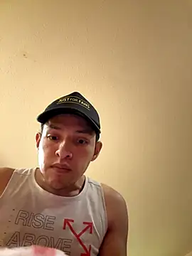 Snapshot of aleeextg chatting on 09/14/25, 05:34 aleeextg online show from 09/14/25, 05:34