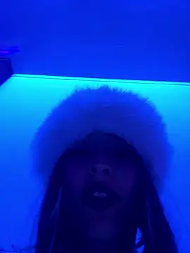 Snapshot of BlueStoneX chatting on 01/16/26, 12:25 BlueStoneX online show from 01/16/26, 12:25