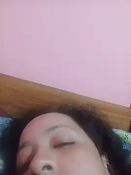 Snapshot of Luciana270285 chatting on 12/30/24, 04:08 Luciana270285 online show from 12/30/24, 04:08