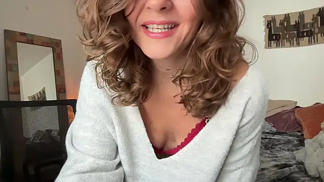 leahsparkles online show from 11/18/25, 03:49