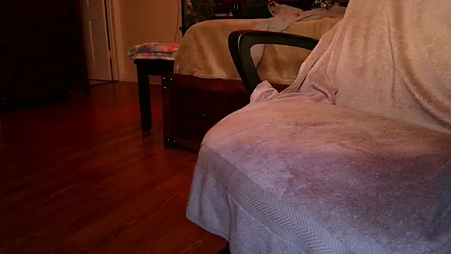 Snapshot of DominicaMolotov chatting on 12/30/24, 12:32 DominicaMolotov online show from 12/30/24, 12:32