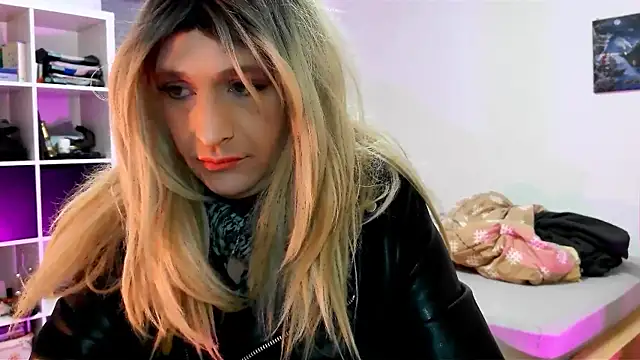 Snapshot of DYasmin69 chatting on 02/11/25, 06:01 DYasmin69 online show from 02/11/25, 06:01