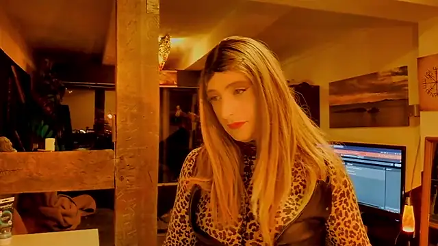 DYasmin69 online show from 04/05/26, 11:02