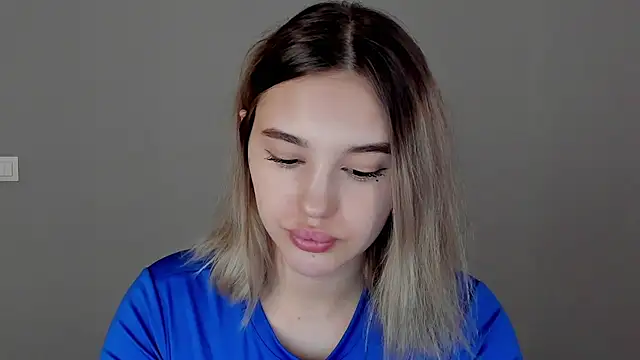 Snapshot of AngelicaKleee chatting on 01/28/25, 03:57 AngelicaKleee online show from 01/28/25, 03:57