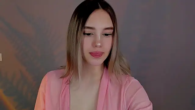 Snapshot of AngelicaKleee chatting on 02/08/25, 01:54 AngelicaKleee online show from 02/08/25, 01:54