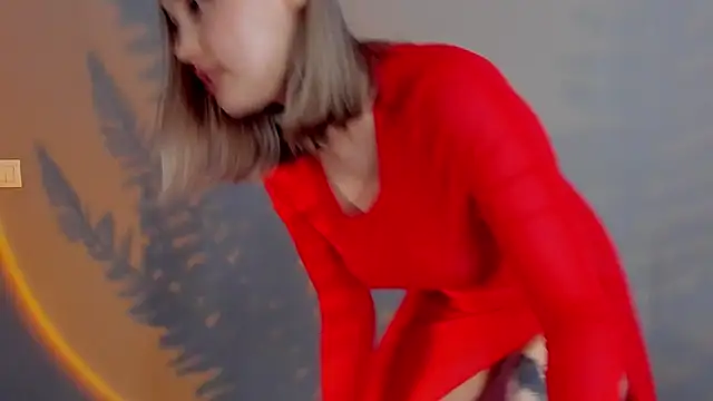 Snapshot of AngelicaKleee chatting on 02/14/25, 04:58 AngelicaKleee online show from 02/14/25, 04:58