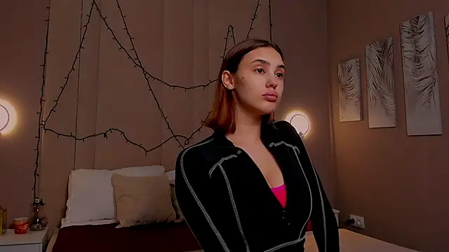 Snapshot of AngelicaKleee chatting on 09/18/25, 01:40 AngelicaKleee online show from 09/18/25, 01:40