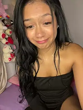 Snapshot of Charlotemonroe chatting on 12/28/24, 11:16 Charlotemonroe online show from 12/28/24, 11:16