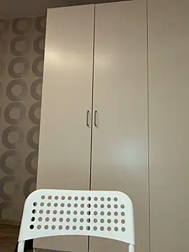 Cuteroxyfoxy online show from 11/16/25, 02:44