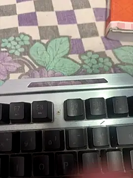 Snapshot of Cocaineandweed45 chatting on 11/14/25, 05:00 Cocaineandweed45 online show from 11/14/25, 05:00