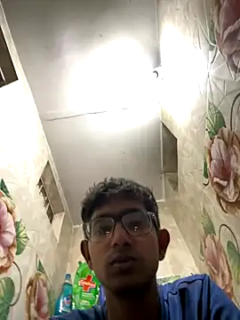 Snapshot of Cocaineandweed45 chatting on 11/15/25, 06:22 Cocaineandweed45 online show from 11/15/25, 06:22