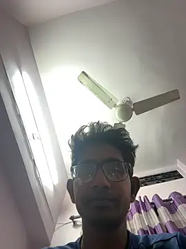 Snapshot of Cocaineandweed45 chatting on 11/15/25, 06:26 Cocaineandweed45 online show from 11/15/25, 06:26