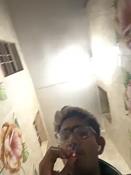 Snapshot of Cocaineandweed45 chatting on 11/16/25, 06:30 Cocaineandweed45 online show from 11/16/25, 06:30