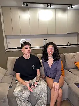 Alexiaa2006 online show from 04/11/26, 07:51