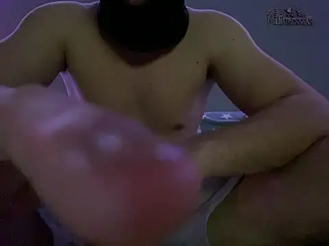 Snapshot of couplehot992 chatting on 12/22/24, 06:37 couplehot992 online show from 12/22/24, 06:37