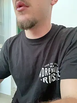 Snapshot of couplehot992 chatting on 01/14/25, 02:00 couplehot992 online show from 01/14/25, 02:00