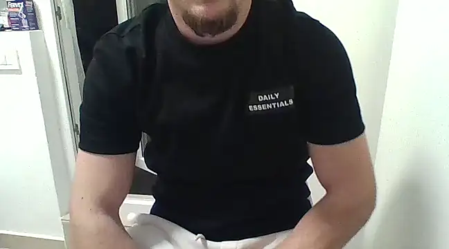 Snapshot of couplehot992 chatting on 02/10/25, 04:36 couplehot992 online show from 02/10/25, 04:36