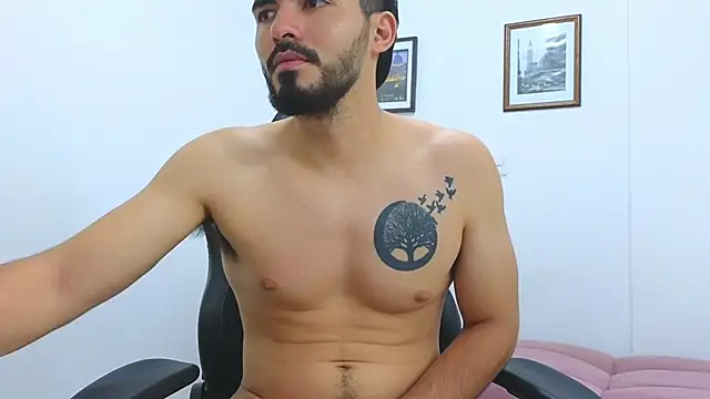 Massimoo 07 online show from 02/08/25, 01:22