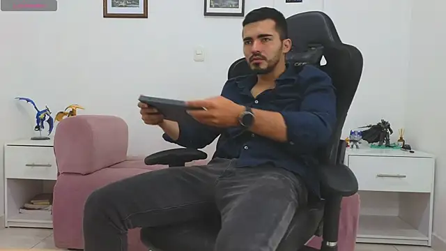 Massimoo 07 online show from 10/04/25, 03:10