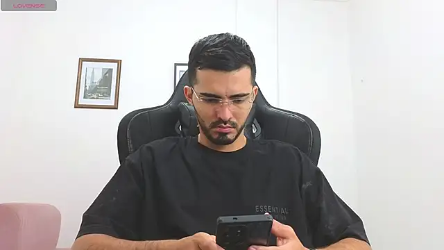 Massimoo 07 online show from 10/27/25, 03:05