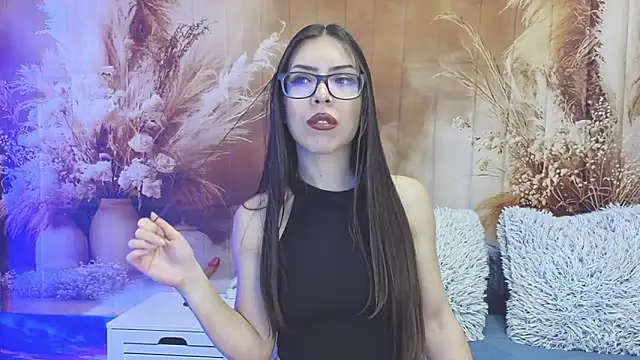 EmaLowe online show from 04/01/26, 03:40